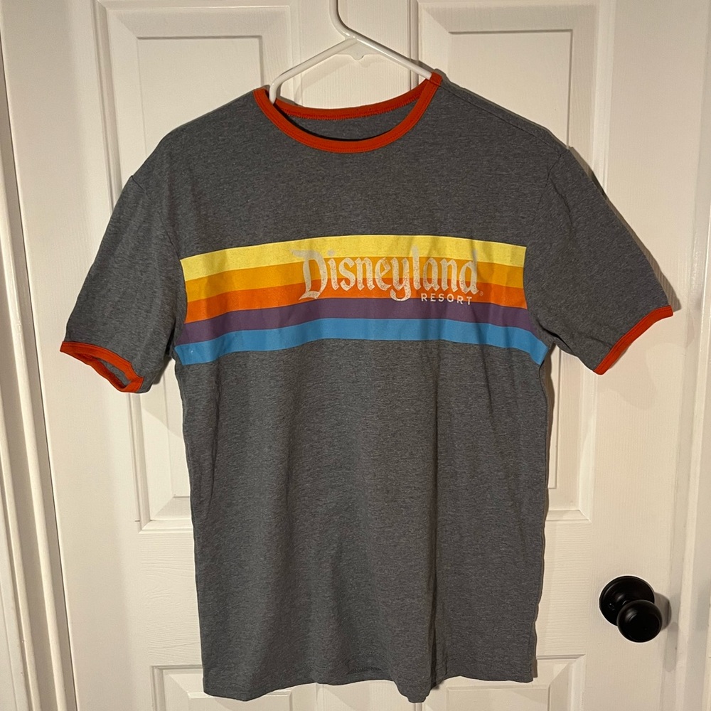 Disneyland Tee perfect for the daily or a day at the parks!!